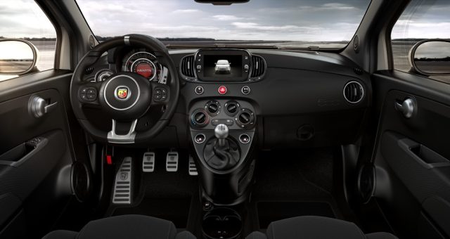 ABARTH 595 C 1.4 Turbo T-Jet 165 CV Immagine 3