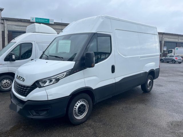 IVECO Daily Diesel 2021 usata