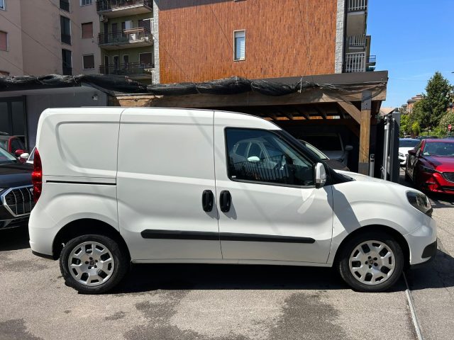 FIAT Doblo Doblò 1.6 MJT 120CV S&S PC-TN Cargo Lounge Immagine 2