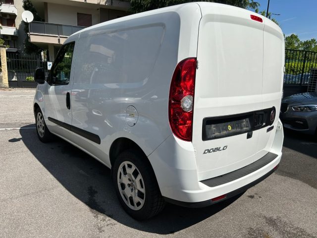 FIAT Doblo Doblò 1.6 MJT 120CV S&S PC-TN Cargo Lounge Immagine 4