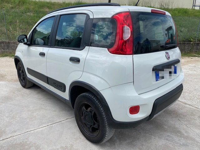 FIAT PANDA 4X4 AUTOVETTURA  KM 88372 ANNO 2017 Immagine 2