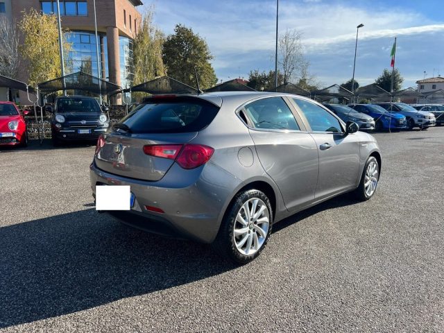 ALFA ROMEO Giulietta 1.6 JTDm-2 105 CV Distinctive Immagine 4