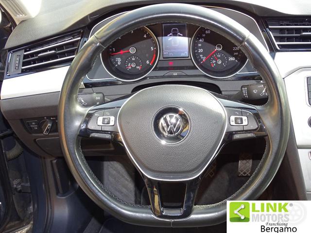 VOLKSWAGEN Passat Variant 2.0 TDI Highline BlueMotion Technology Immagine 4