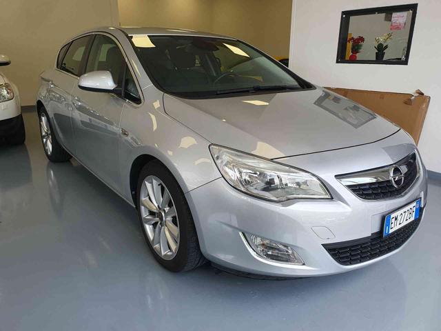 OPEL Astra 1.7 CDTI 125CV 5 porte Cosmo Immagine 2