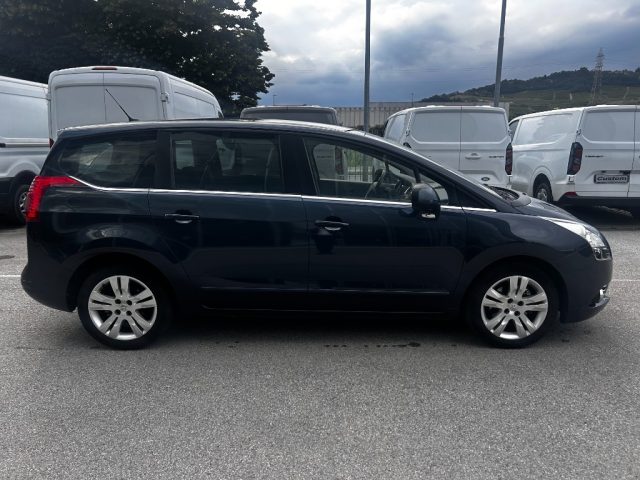 PEUGEOT 5008 2.0 HDi 163CV aut. Allure Immagine 2