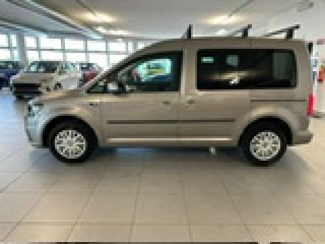 VOLKSWAGEN Caddy 2.0 TDI 102 CV Comfortline Immagine 3