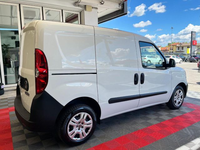 FIAT Doblo Doblò 1.6 MJT 105CV S&S PC-TN Cargo Lounge Immagine 3