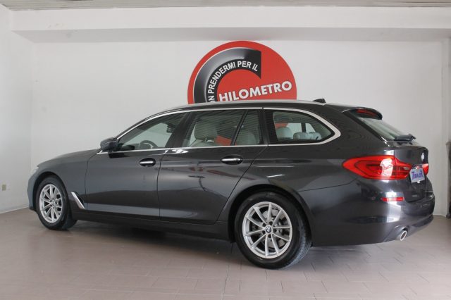 BMW 520 d Touring Luxury Gancio traino Immagine 2