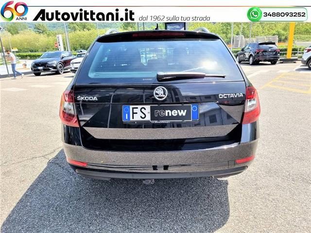 SKODA Octavia Wagon 2.0 TDI 150cv Executive DSG Immagine 3