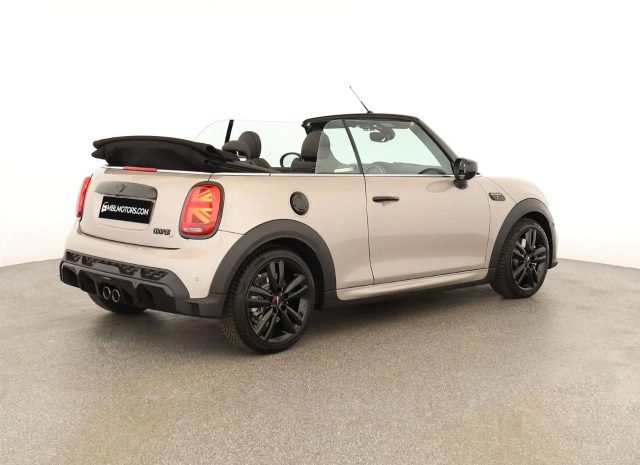 MINI Mini 2.0 Cooper S JCW Cabrio Premium+ Immagine 1