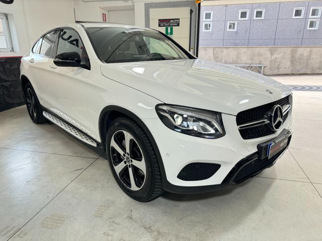 MERCEDES-BENZ GLC 220 d 4Matic Coupé Sport Immagine 2