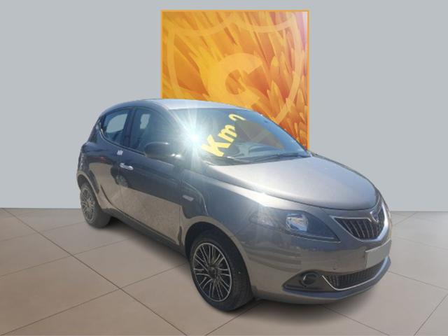 LANCIA Ypsilon 1.0 FireFly Hybrid Gold MY23 Immagine 0