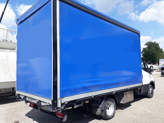 IVECO Daily 35C15 2.3 HPT PC-RG Cabinato Immagine 3