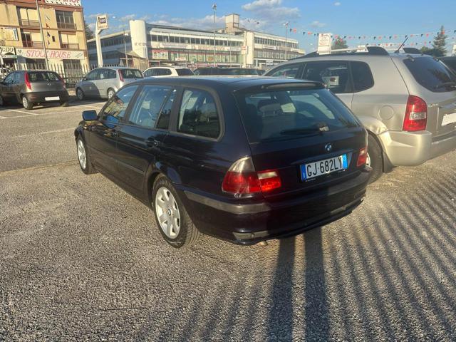 BMW 320 d turbodiesel cat Touring Eletta Immagine 4