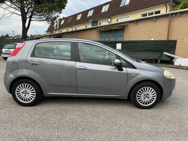 FIAT Grande Punto 1.3 MJT 90 CV 5 porte Dynamic Immagine 3