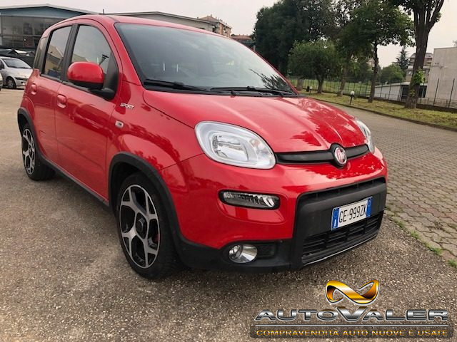 FIAT Panda Elettrica/Benzina 2021 usata, Italia