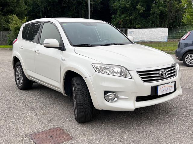 TOYOTA RAV 4 Style 2.2 D-4D Immagine 2