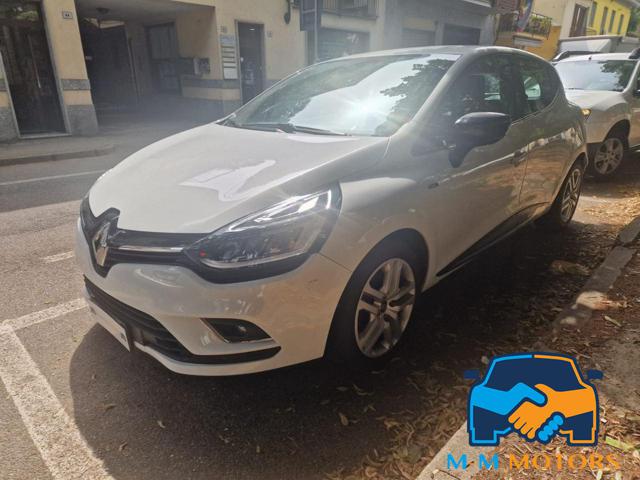 RENAULT Clio TCe 75 CV  Moschino Zen  UNICO PROPRIETARIO Immagine 0