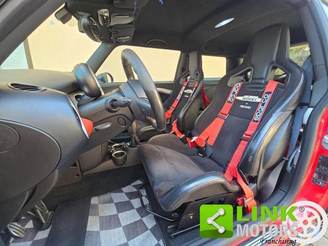 MINI John Cooper Works 1.6 211 CV SEDILI RECARO Immagine 3