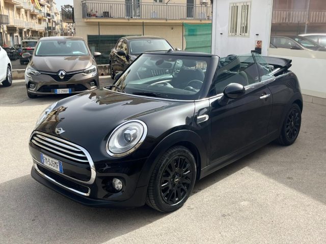 MINI Mini 1.5 Cooper D Hype Cabrio Immagine 2