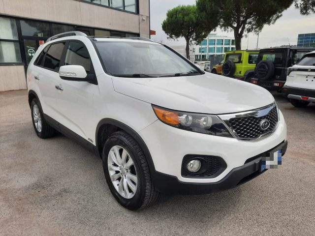 KIA Sorento ANCONA - 2.2 16V CRDI VGT 4WD Navi 7 POSTI Immagine 2