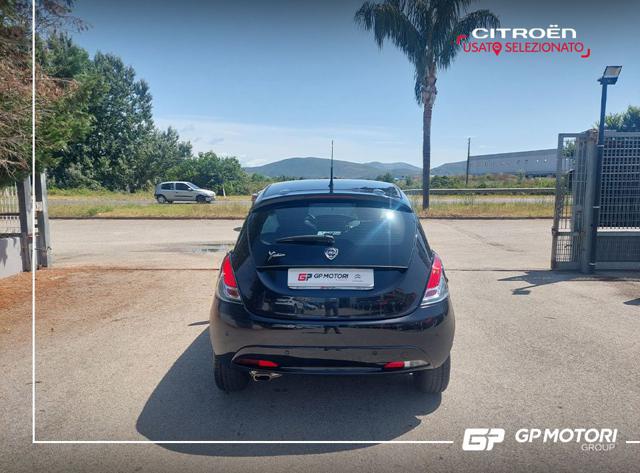 LANCIA Ypsilon 1.2 69 CV 5 porte GPL Ecochic Gold Immagine 1