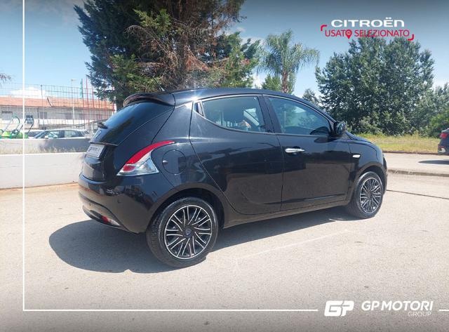 LANCIA Ypsilon 1.2 69 CV 5 porte GPL Ecochic Gold Immagine 3