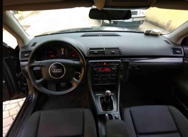 AUDI A4 1.9 TDI/130 CV cat Avant Immagine 4