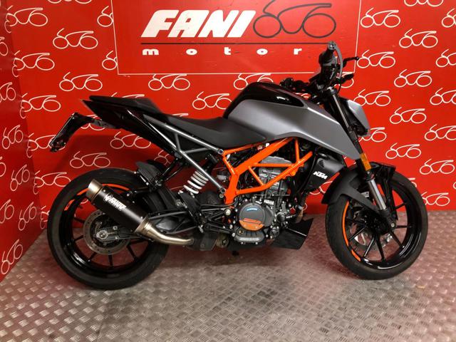 KTM 125 Duke . Immagine 0