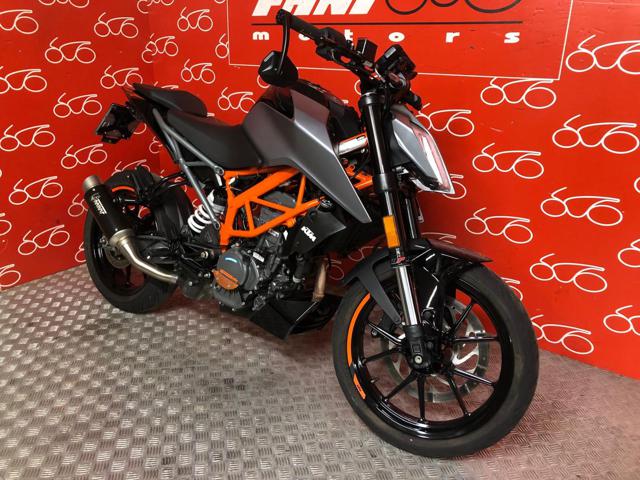 KTM 125 Duke . Immagine 1