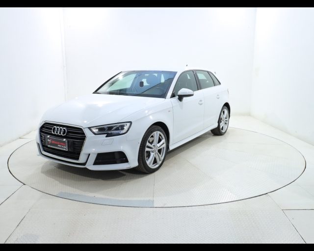 AUDI A3 SPB 35 TDI S tronic Admired Immagine 1