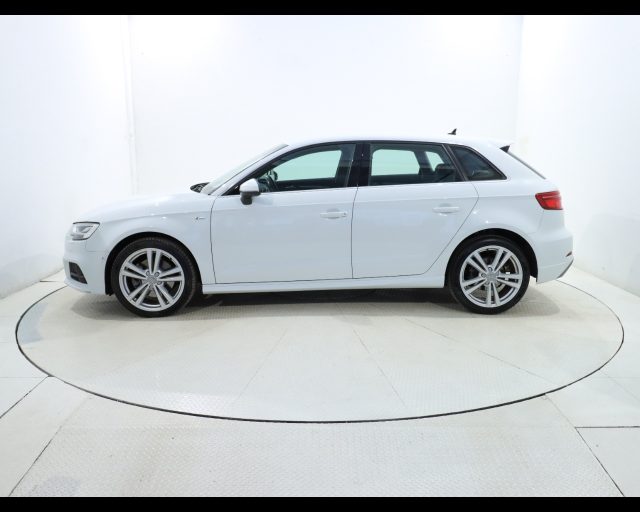 AUDI A3 SPB 35 TDI S tronic Admired Immagine 2