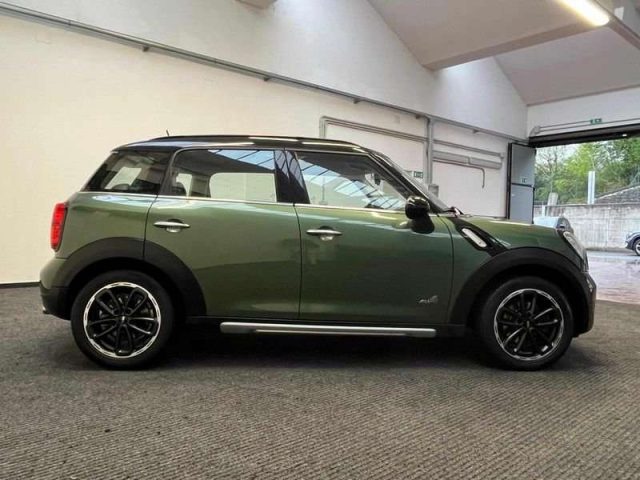 MINI Countryman Cooper D ALL4 Automatica EURO 6b Immagine 3