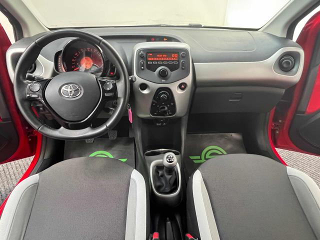 TOYOTA Aygo 1.0 VVT-i 69 CV 5 porte NEOPATENTATI|SENSORI.POST Immagine 1