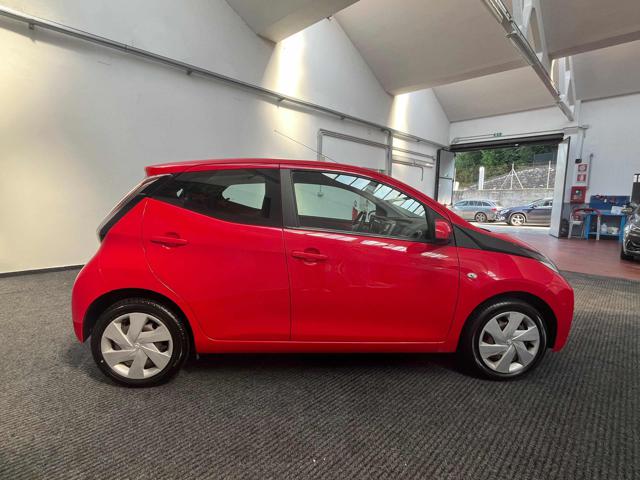 TOYOTA Aygo 1.0 VVT-i 69 CV 5 porte NEOPATENTATI|SENSORI.POST Immagine 3