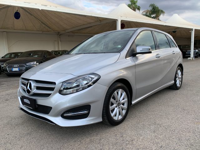 MERCEDES-BENZ B 180 d Business Immagine 2