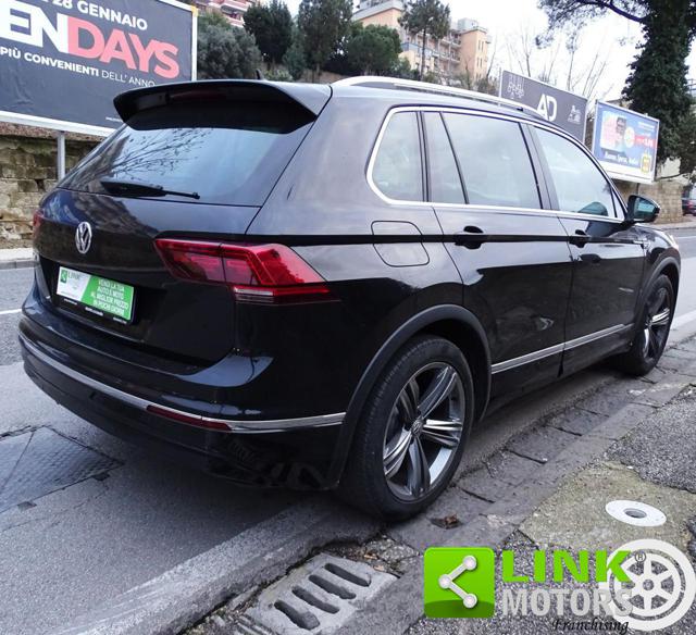 VOLKSWAGEN Tiguan 2.0 TDI 150cv R-Line - Tetto Apribile Immagine 3