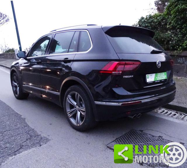 VOLKSWAGEN Tiguan 2.0 TDI 150cv R-Line - Tetto Apribile Immagine 2