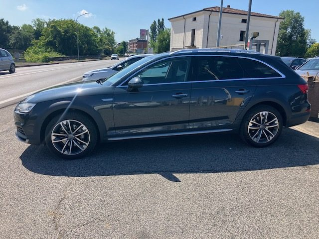 AUDI A4 allroad 2.0 TDI 163 CV S tronic Business Evolution Immagine 1