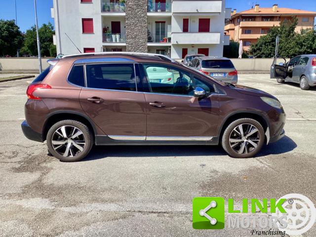 PEUGEOT 2008 1.6 e-HDi 115 CV Allure s, Finanziabile, Garanzia Immagine 3