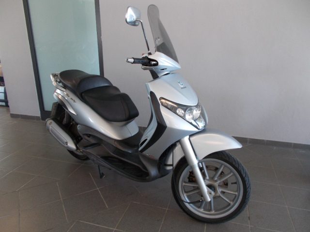 PIAGGIO Beverly 250 i.e. . Immagine 0