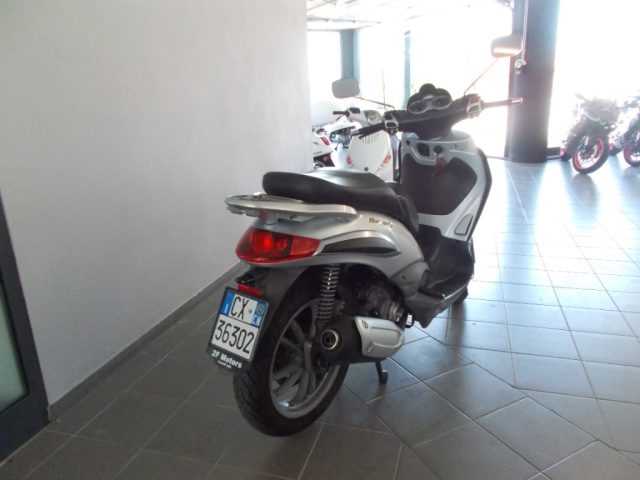 PIAGGIO Beverly 250 i.e. . Immagine 2