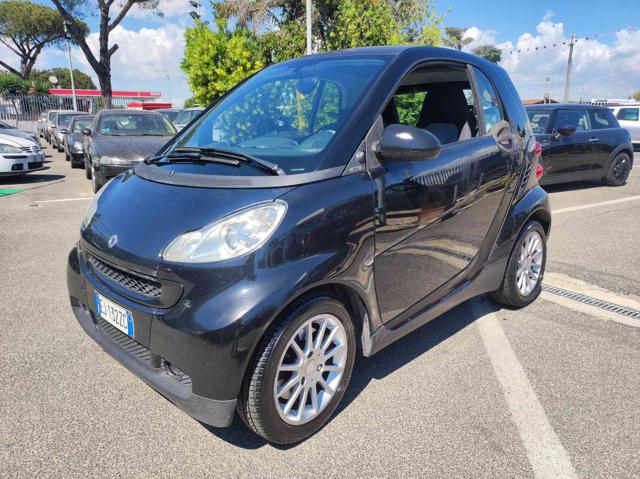 SMART ForTwo passion 1.0 automatica Total black Immagine 0