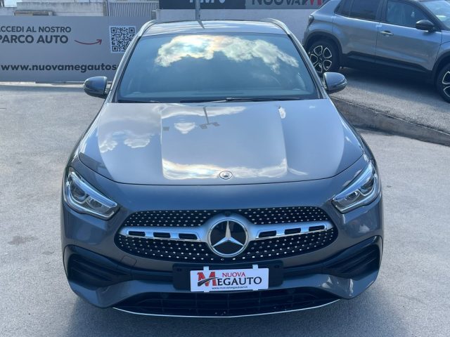 MERCEDES-BENZ GLA 200 d Automatic Premium Immagine 1