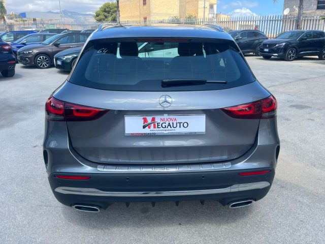 MERCEDES-BENZ GLA 200 d Automatic Premium Immagine 4