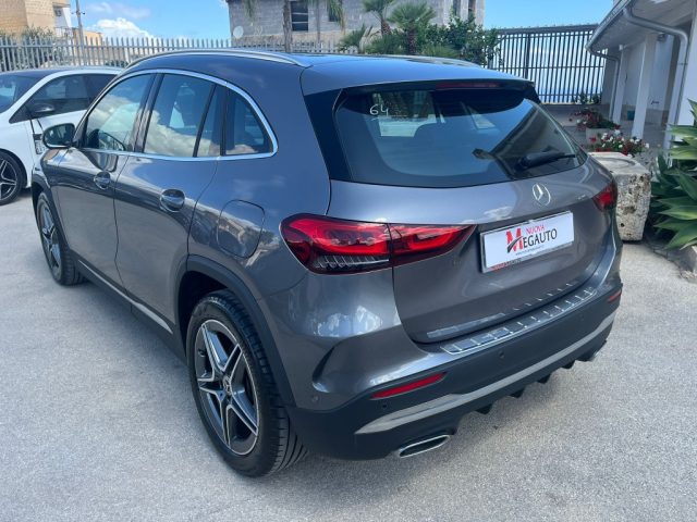 MERCEDES-BENZ GLA 200 d Automatic Premium Immagine 3