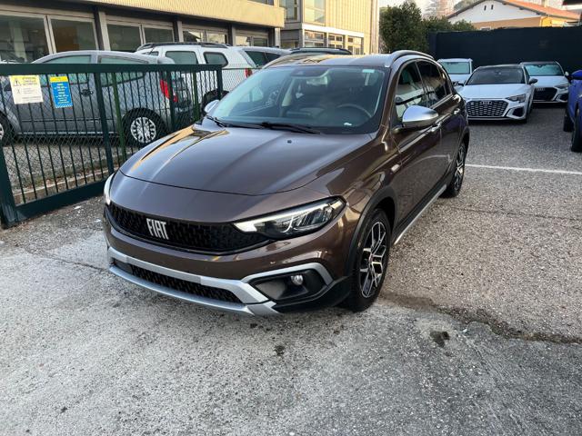 FIAT Tipo 1.0 5 porte Cross Immagine 2