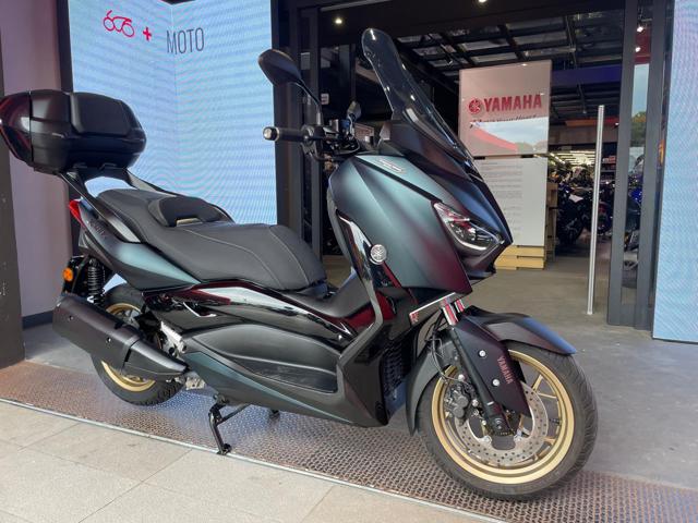 YAMAHA X-MAX 300 Tech Max Immagine 1