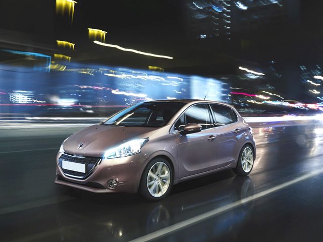 PEUGEOT 208 PureTech 82 5 porte Allure Immagine 0