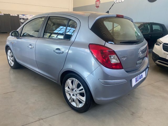 OPEL Corsa 1.2 5 porte Enjoy Immagine 3